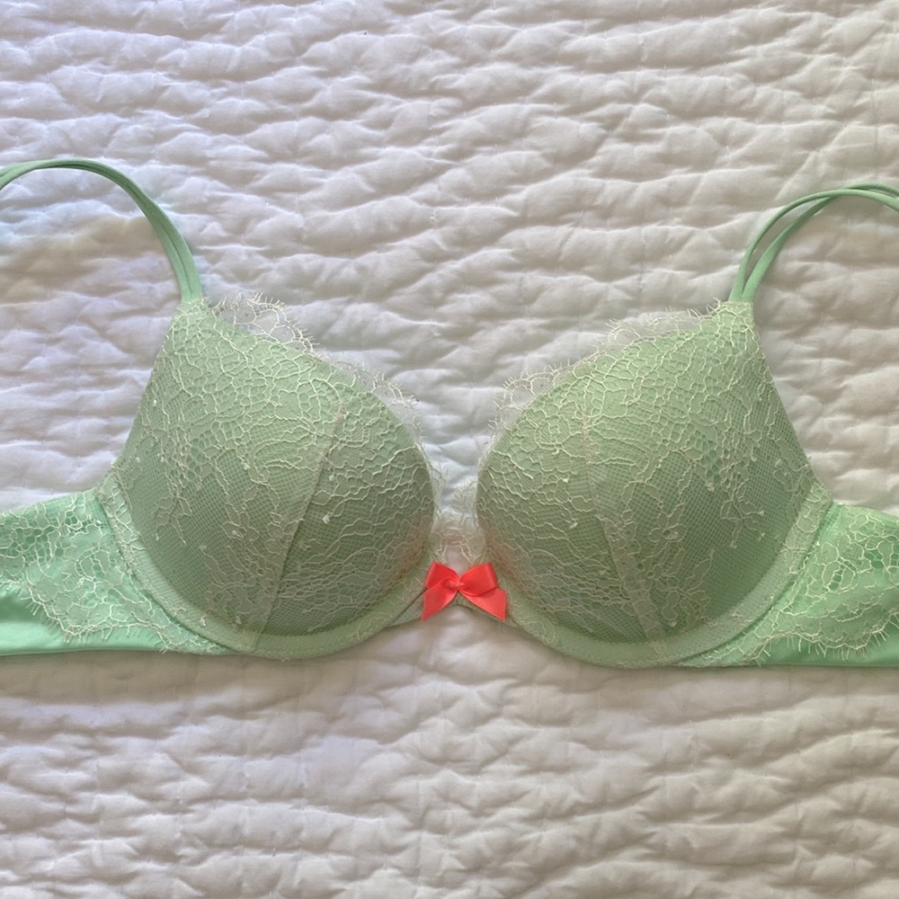 VS lace very sexy push up